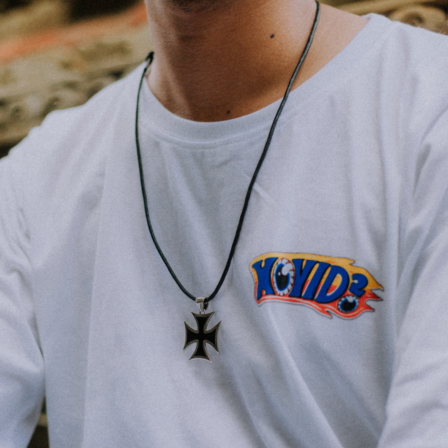 PENDANT + NECKLACE - XVDN03