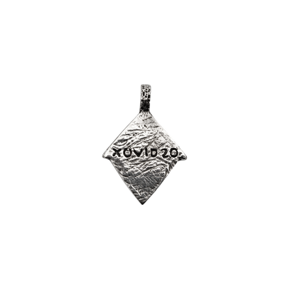 PENDANT + NECKLACE - XVDN08